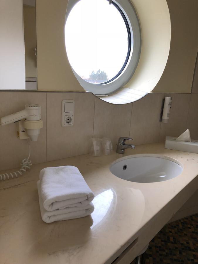 Nordseehotel Benser Hof Am Hafen Bensersiel Εξωτερικό φωτογραφία