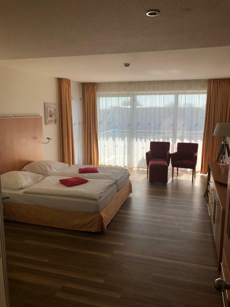 Nordseehotel Benser Hof Am Hafen Bensersiel Εξωτερικό φωτογραφία